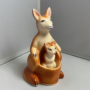 Vintage Ceramic Kangaroo & Joey Salt &‎ Pepper Shaker Set